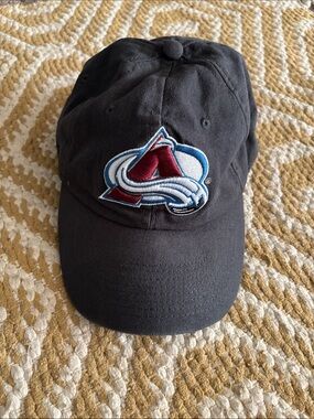 Colorado Avalanche strapback dad hat